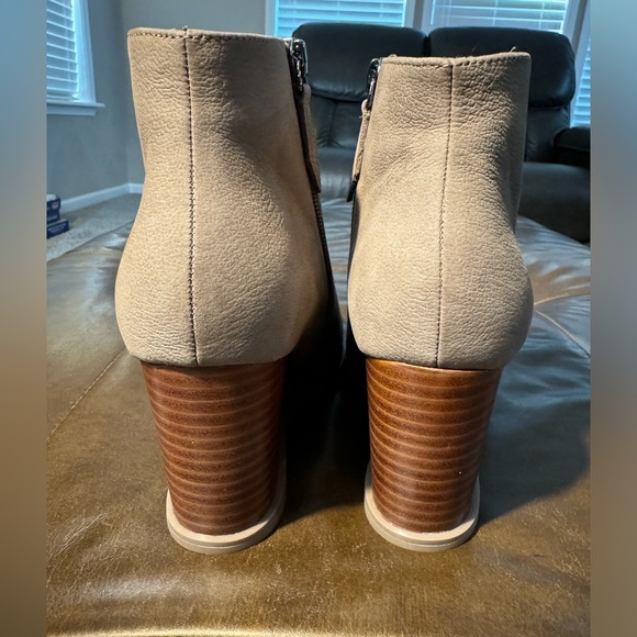 NYDJ
Joan Wedge Booties - Mink SIZE 6.5 - Picture 6 of 9